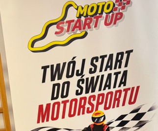 Więcej o: Bezpieczeństwo na drodze – uczniowie klas 3 i 4 w akcji z Motostartup!